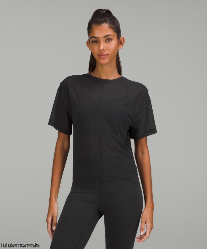 Lululemon Damen DELULU301 | Lululemon Deutschland Schwarzes Leichtes Wendbares Yoga-T-Shirt Aus Mesh